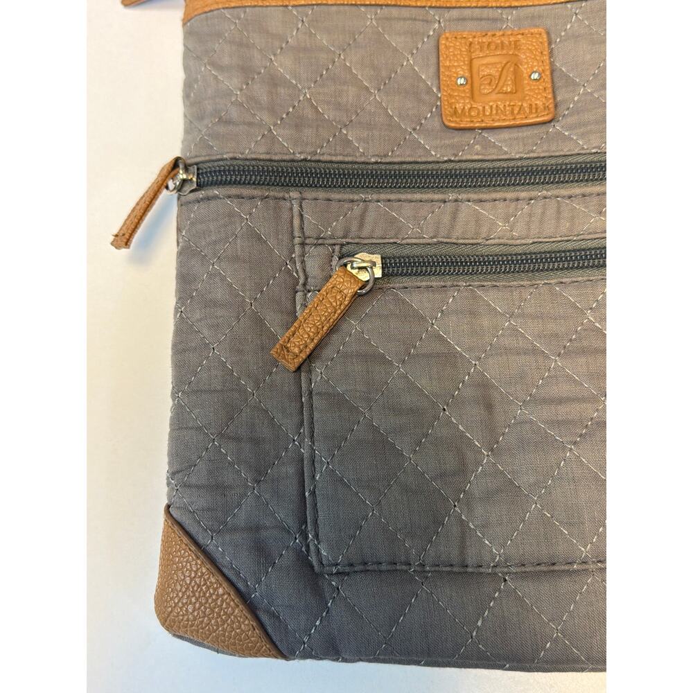 Stone Mountain Gray Cotton Leather Accent Crossbody Bag Purse 9 x 11" Quilted - Picture 3 of 6